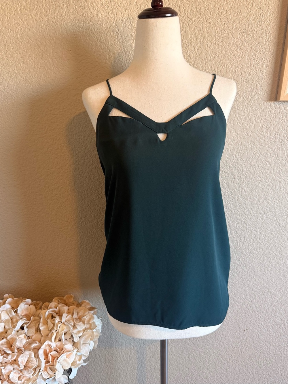 Spaghetti Strap Cutout Cami Tank Top - Dark Green